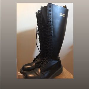 Limited edition Dr. Martens